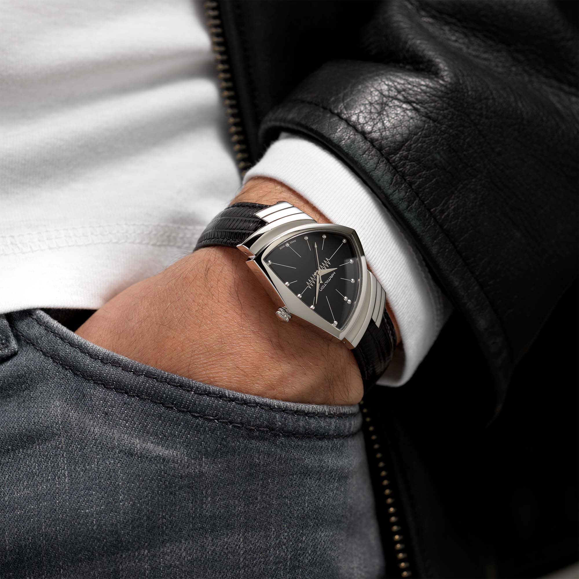 人気品！ HAMILTON VENTURA ブラック シルバー Hamilton Ventura Quartz 32 mm Stainles Steel | Maison Birks